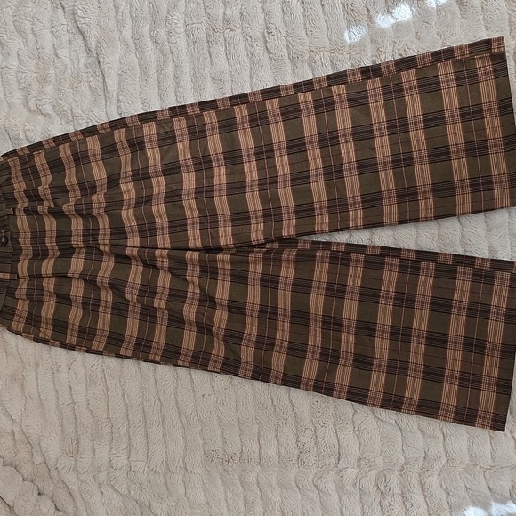 Women's Plaid Brown Tan Pants. - Picture 1 of 8